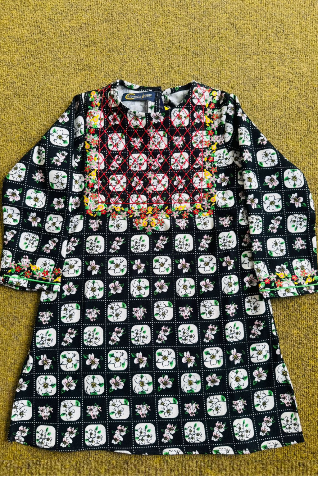 Cotrie Kurti with Neck Embroidery